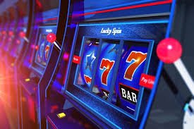 Pengguna Indonesia bermain slot online kasino baru01 apk di ponsel